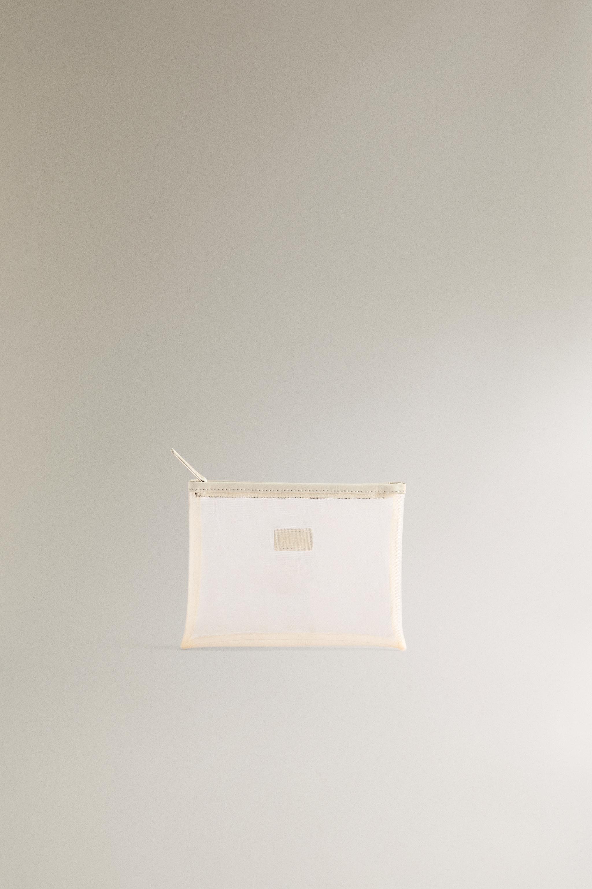 SMALL MESH MAKEUP BAG